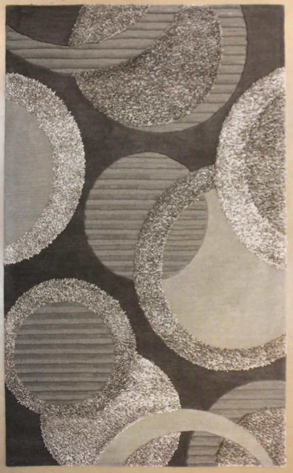 Area rug with geometric design contemporary /modern